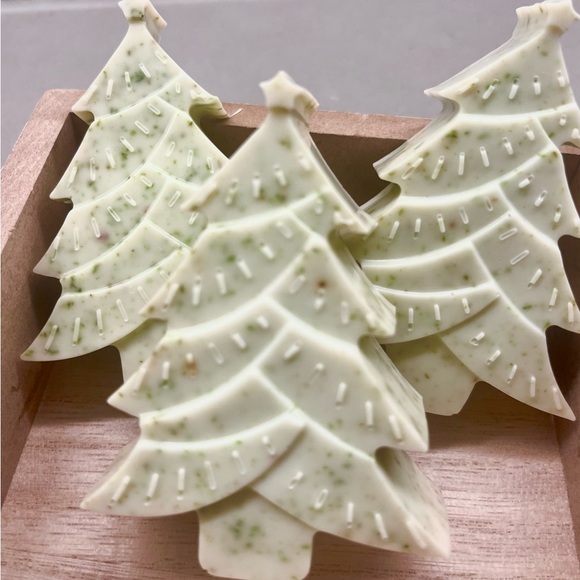 Hand crafted Goats Milk Pine Tree Soap Bars Forest Essence gift set handmade - Picture 2 of 5